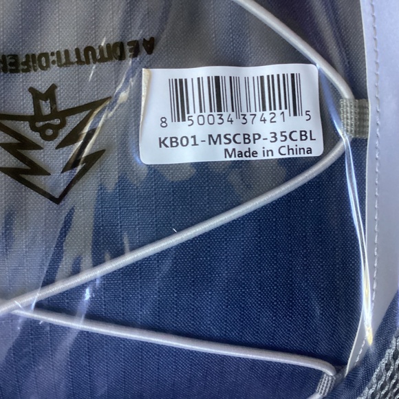 NWT Maelstrom  Ice Chest Cooler Backpack BLUE/gray - Picture 3 of 5